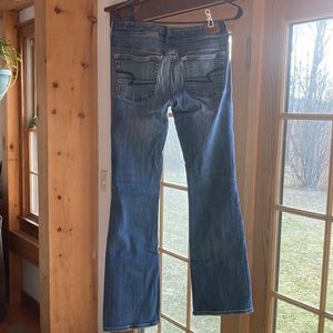 American Eagle, super stretch, size 6 regular